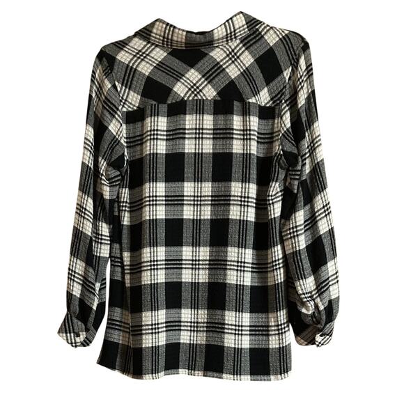 Womens Christopher Banks Long Sleeve Button-up Blouse Soft Plaid Black White PS - Picture 2 of 7